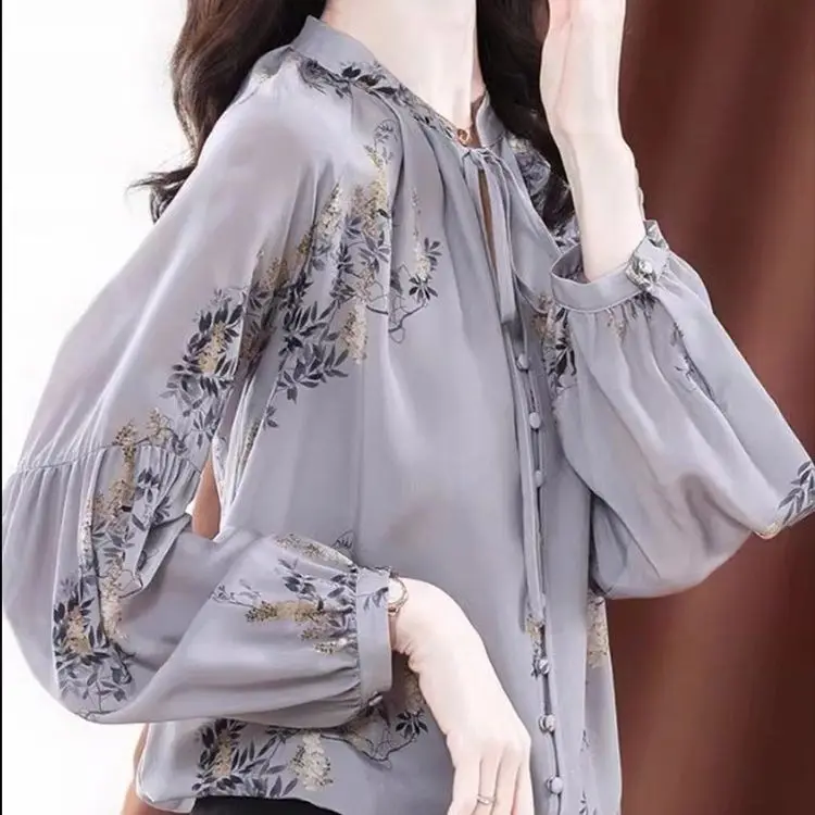 Design Inspired Lace Up Printed Long Sleeved Shirt for Women in Autumn Fashionable and Stylish Chic and Loose