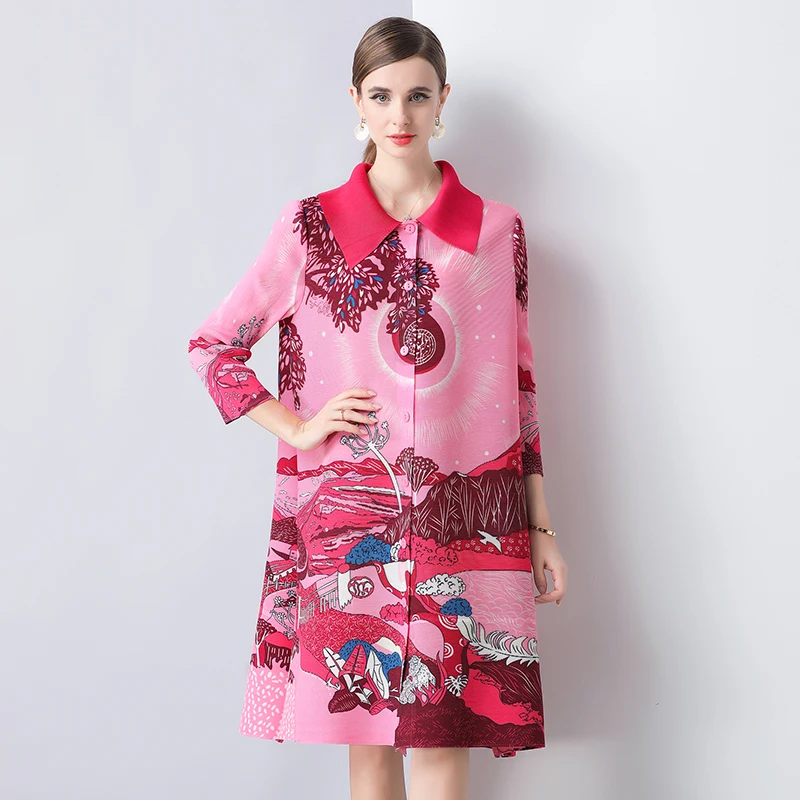 Temperamento de nicho japonés, colores contrastantes, cuello de muñeca, gabardina plisada, falda que muestra el vestido fino medio largo con estampado Miyake