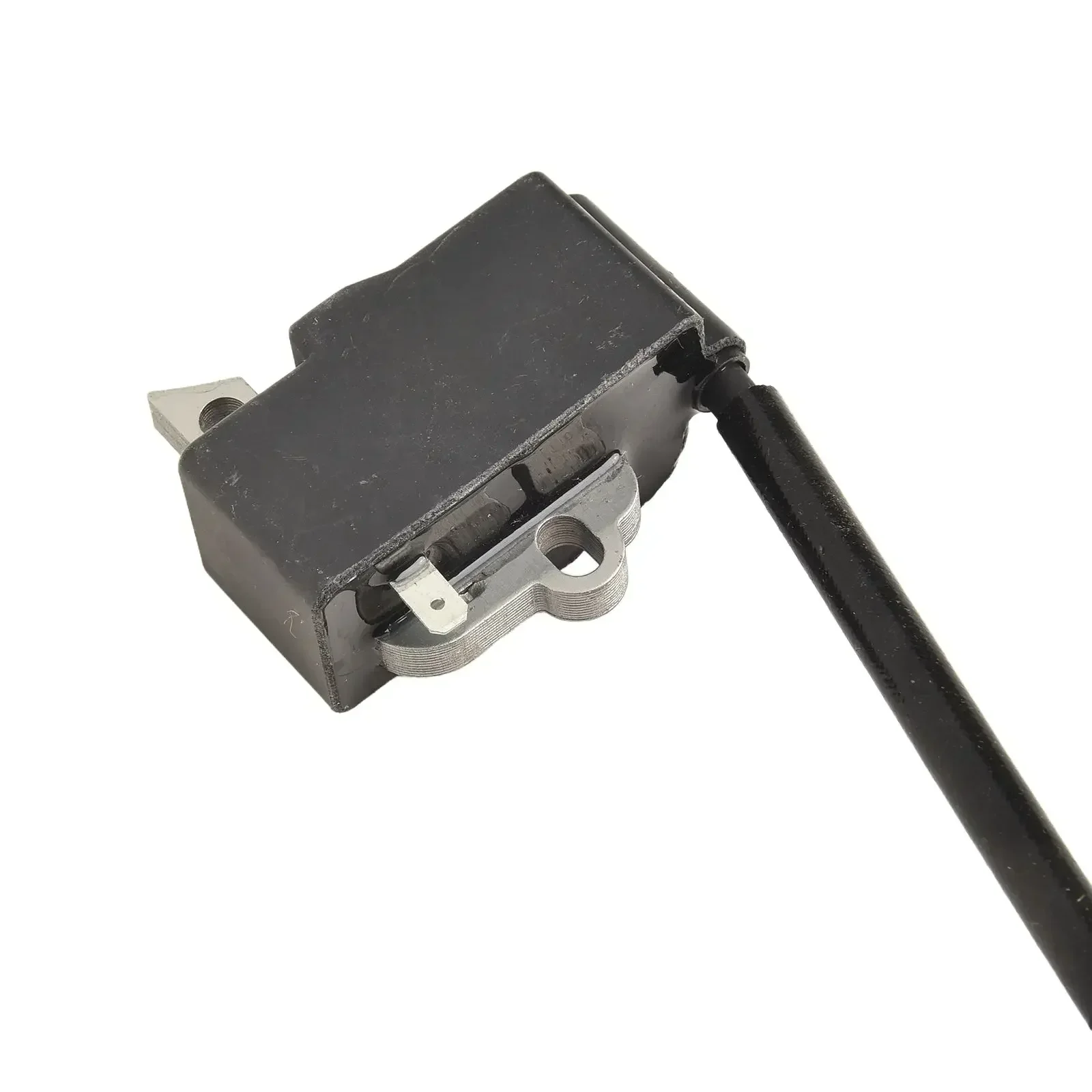 

Катушка зажигания для MS231 MS231C MS251 MS251C Номер детали для 1141 400 1307 Улучшенная эффективность двигателя Простая установка