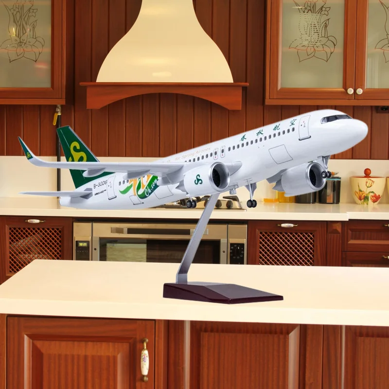 A320 Spring Airlines 47cm Collectible Aircraft Scale Resin Diecast Airplane Model Kit With Stand Wheel For Display Collection