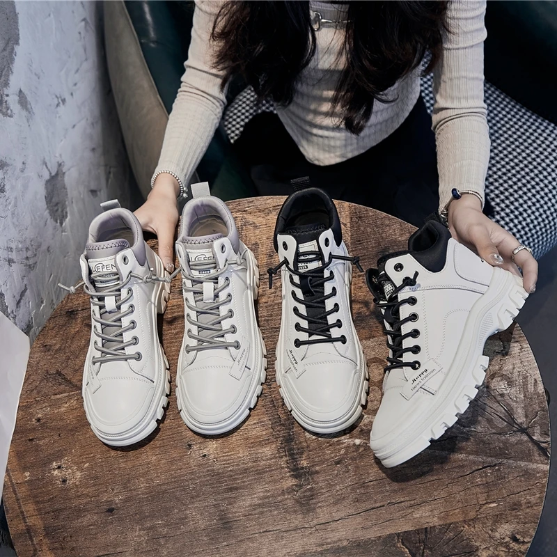 AIYUQI Sneakers stivali da lavoro donna inverno 2024 nuovi stivali corti da donna Casual stivaletti da donna con piattaforma in pelliccia