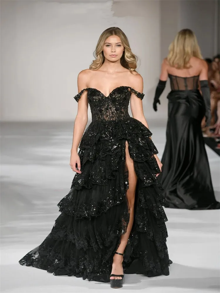 

A-Line Prom Dresses Elegant Engagement Sweep/Brush Train Sleevesless Off-The-Shoulder Tulle Embroidery Appliques Glamorous