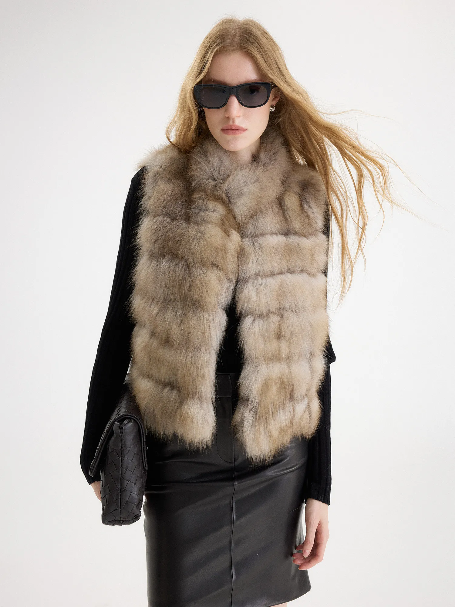 2026 autumn winter jacket women light luxury heavy industry fixed dyeing two-color fox hair horizontal row small stand-up collar