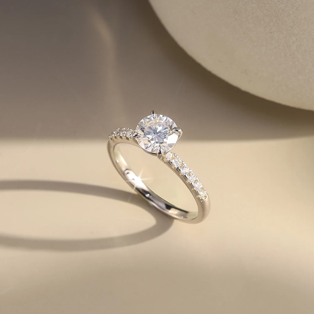 Round Shape Four Claws 925 Sterling Silver Rhodium Plated D Color VVS Moissanite Diamand Ring For Women Anniversary Gift Jewerly