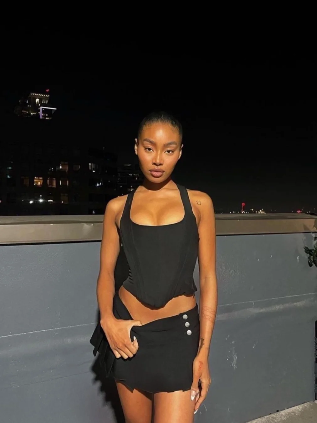 

Эластичная уличная юбка Bla Splice с ремешком, повседневная универсальная юбка для молодых женщин, поездка на работу Faion