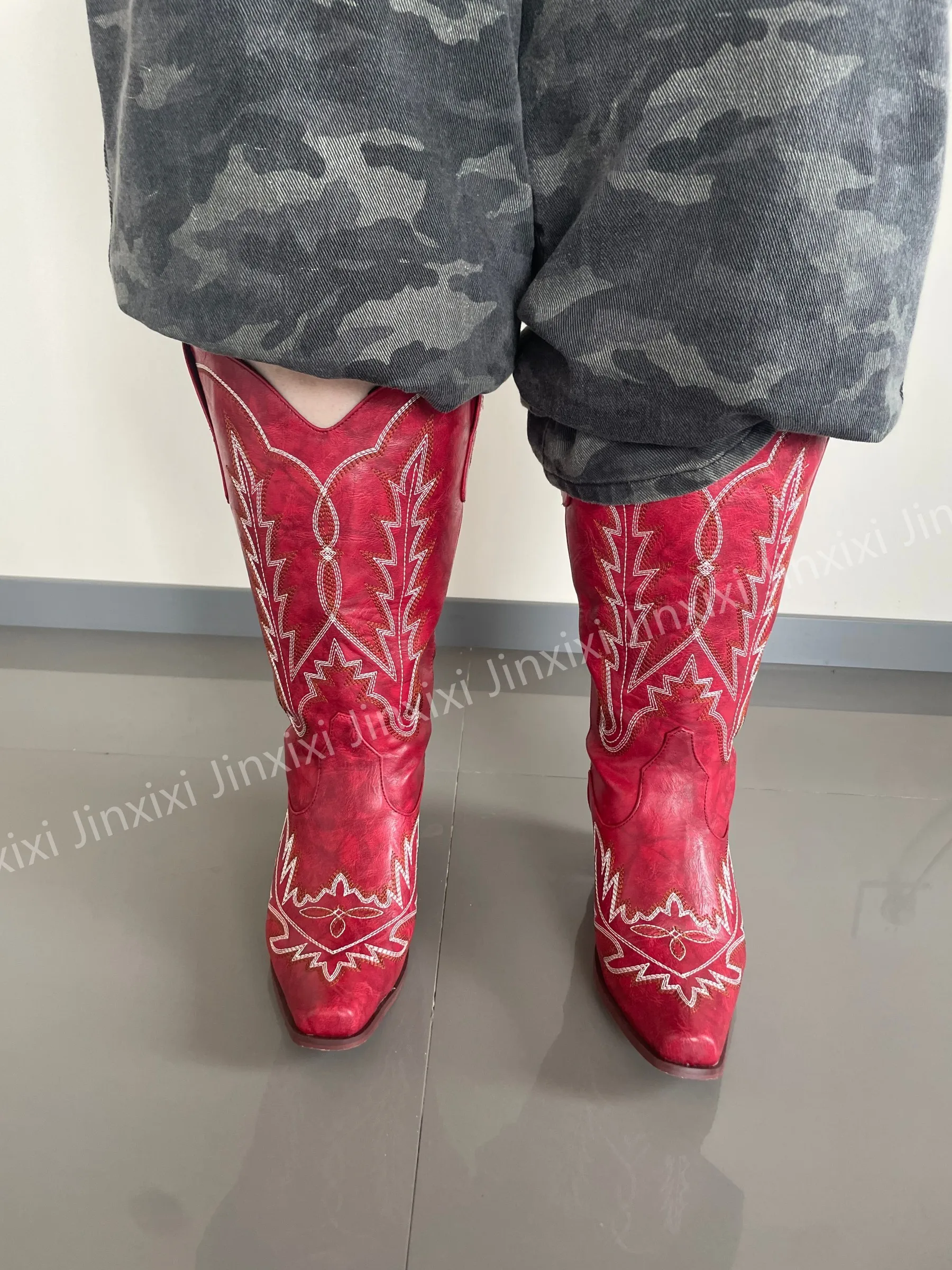 

Knee High Boots Woman Cowboy Boots Wide Calf Black Brown Leather Thick Heels Pointed Toe Vintage Embroidery 2025 Trend Cowgirl