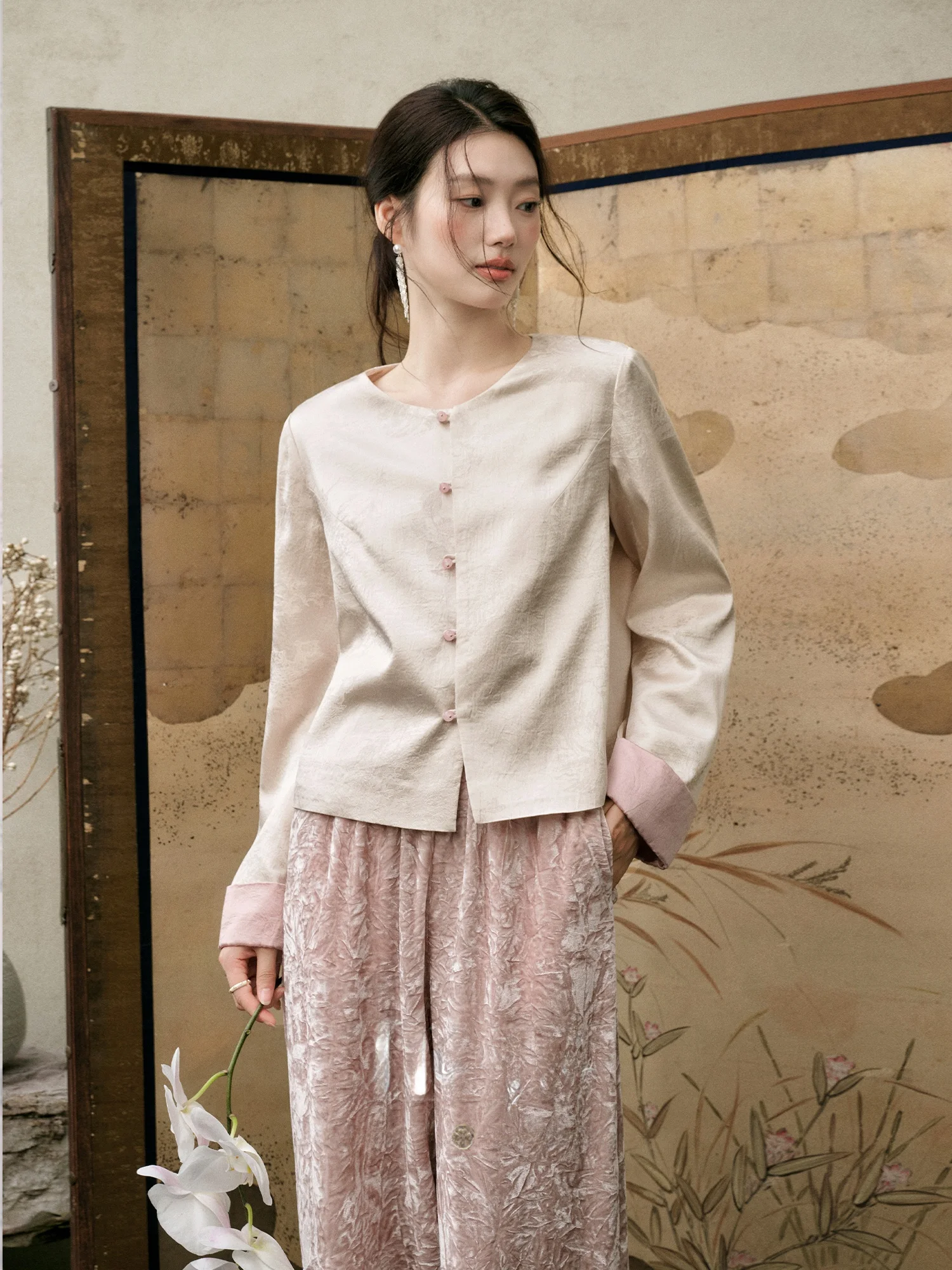 

New Chinese Sle National Trend Acetate Embroidered Jaet Women's Casual Top round Ne Long Sve Stand Fit ort Coat