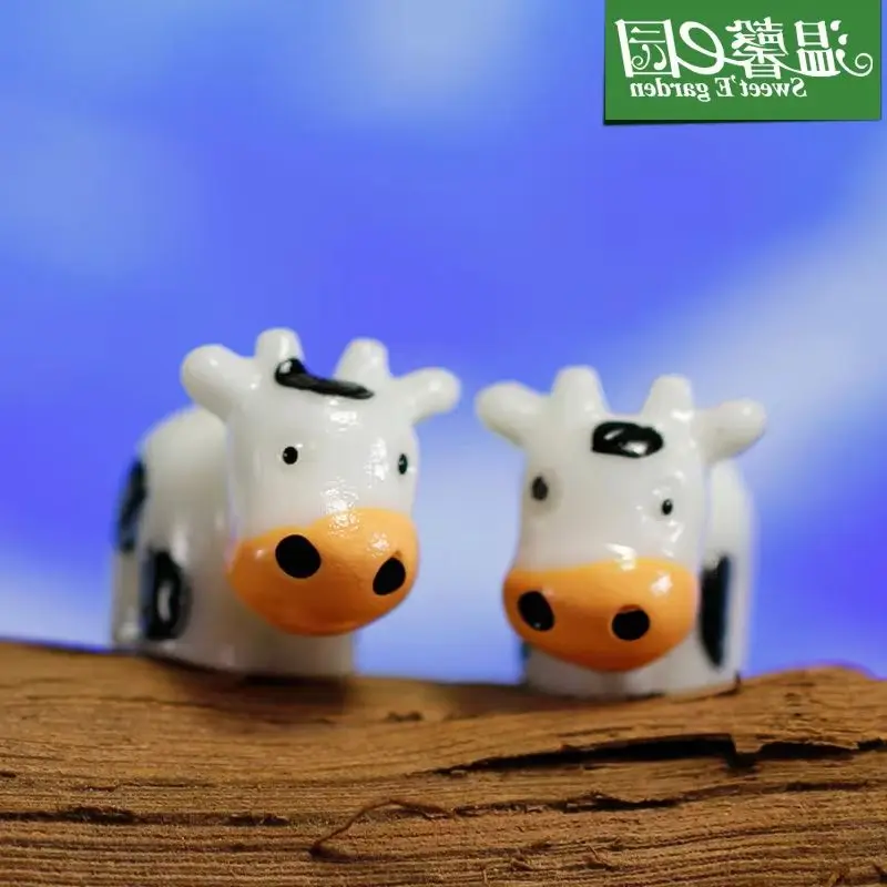 10pcs Small cow garden miniature Moss micro-landscape miniature figurines jewelry doll combination DIY Home Accessories