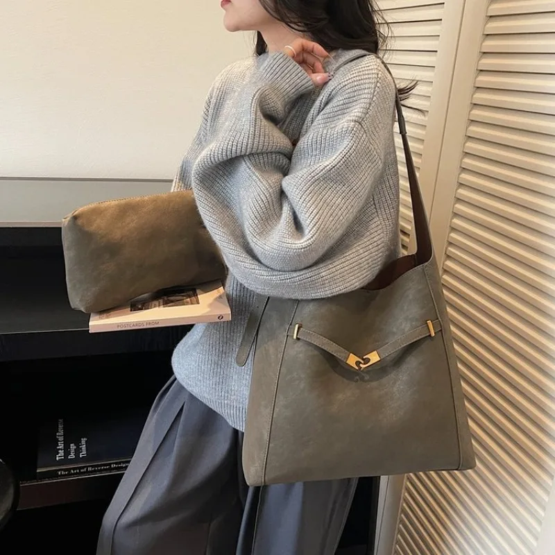 

Stylish Multi-Pocket Diaper Bag Women's Bag Tote Subway Ride Exquisite Sleek Sophisticated Fashionable 2025 New Modern