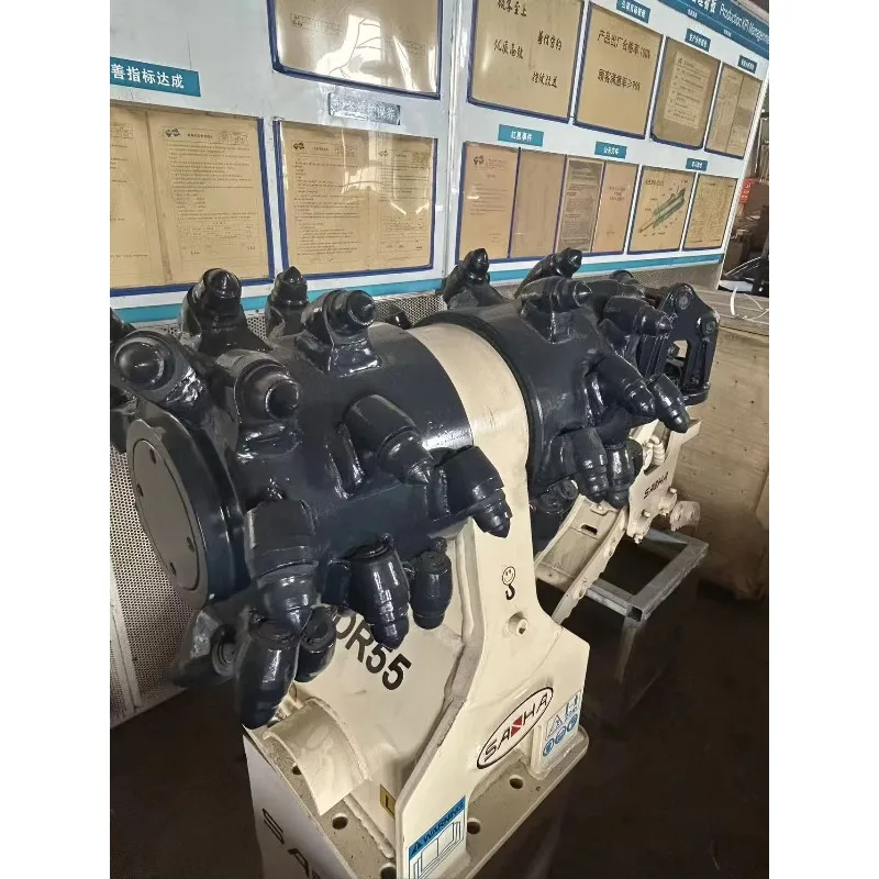 Excavator Drum Cutter Milling Head Rock Drill Tunnel Mining Attachment for Milling Planers Mine Tunnel and Rock Breaking Custom