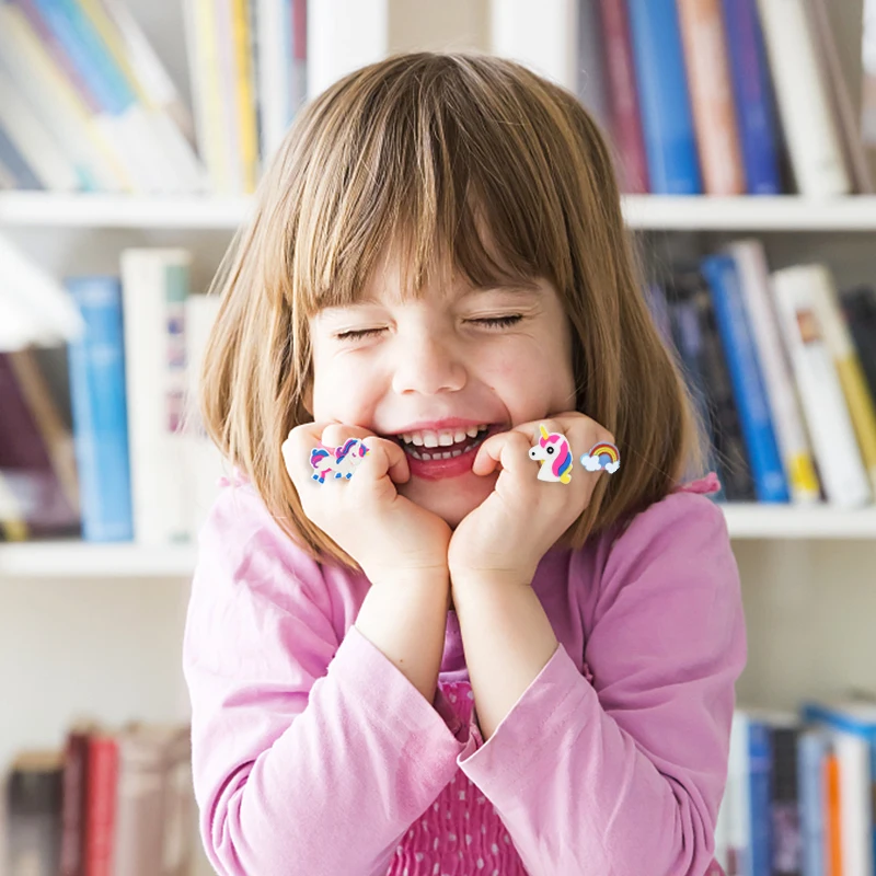 10 Uds. Anillo de unicornio arcoíris de animales de dibujos animados, joyería para niñas, anillo de caballo de unicornio para cumpleaños, decoración del banquete de boda, juguete para regalo para niños