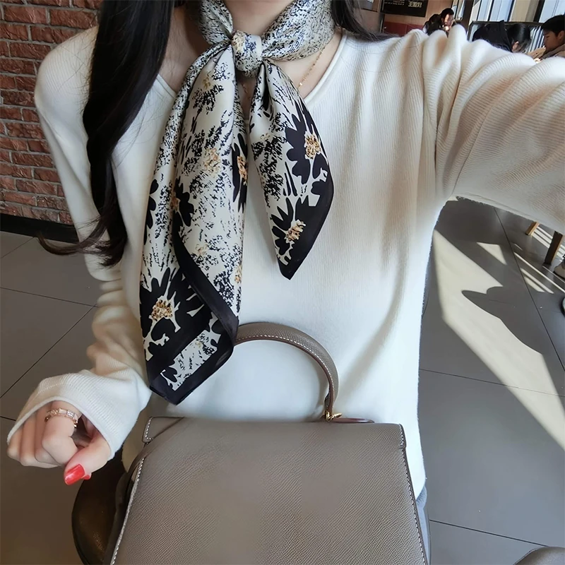 

New 70Cm Square Scarf Thin Lapanese and Korean Sweet Champagne Small Floral Silk Scarf Headband Headgear Women