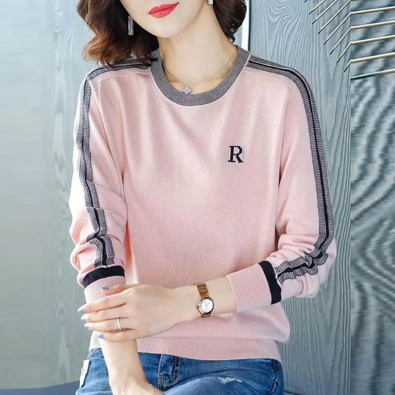 Women\'s Knitted Sweater with Long Sleeves Loose Fitting Sweater Short Top Autumn and Winter High-end Lady Bottoming Shirt