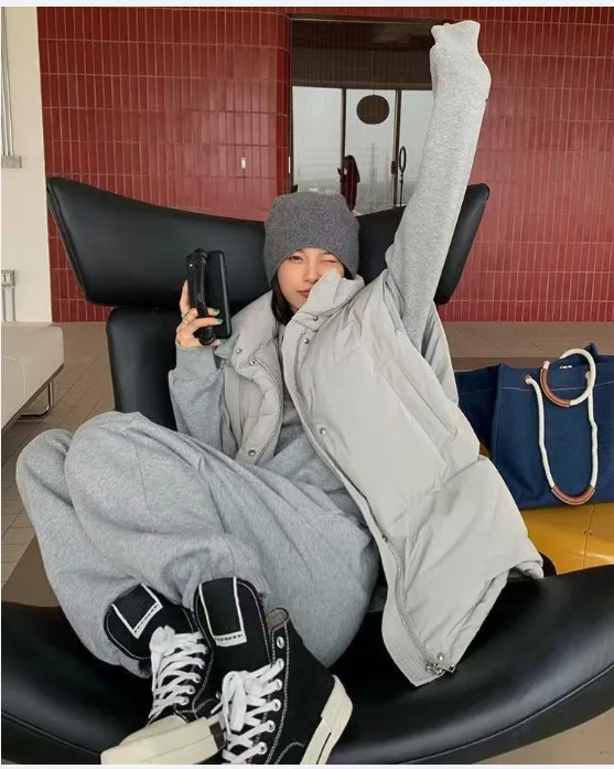 

Winter Down Cotton Vest Jacket Women's 2025 New Sleevele Stand Parkas Warm Short Vest Coat Female Waistcoat Overcoat Ladies Tops