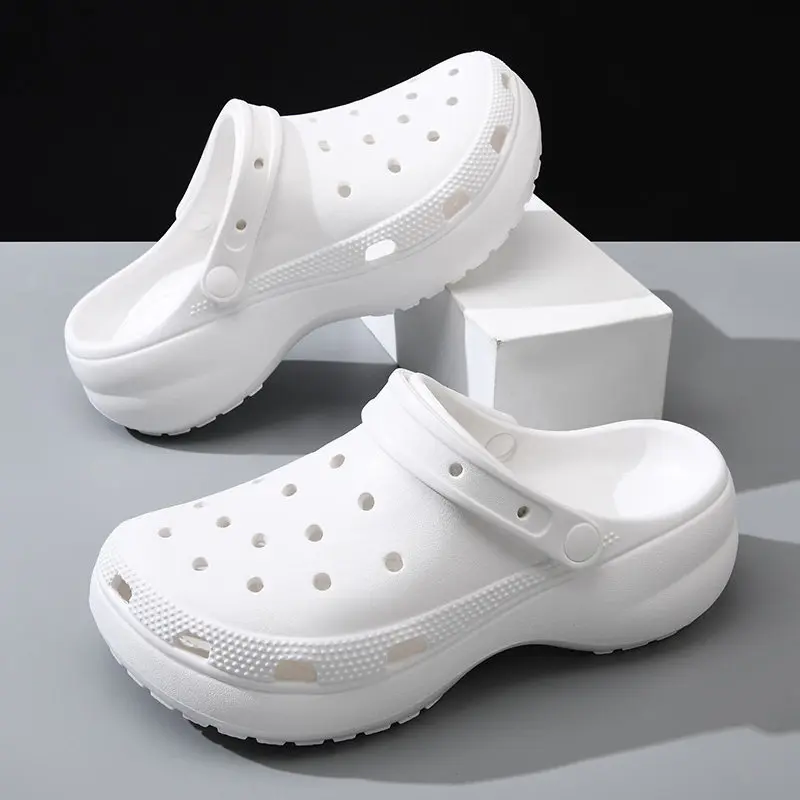 2026 Men's Summer New Simple Fashion Garden Shoes Soft Sole Non-slip Wear-resistant Outdoor Leisure Sports Driving Beach Sandals