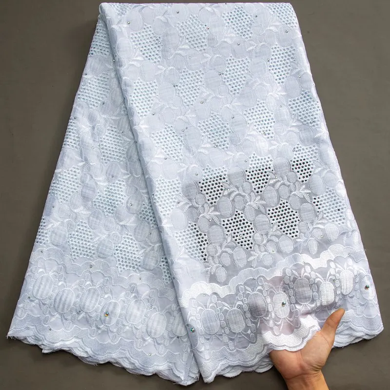 

Latest Design Cotton African Lace Fabric 2023 High Quality White Lace Nigerian Swiss Voile Lace In Switzerland For Women S3495