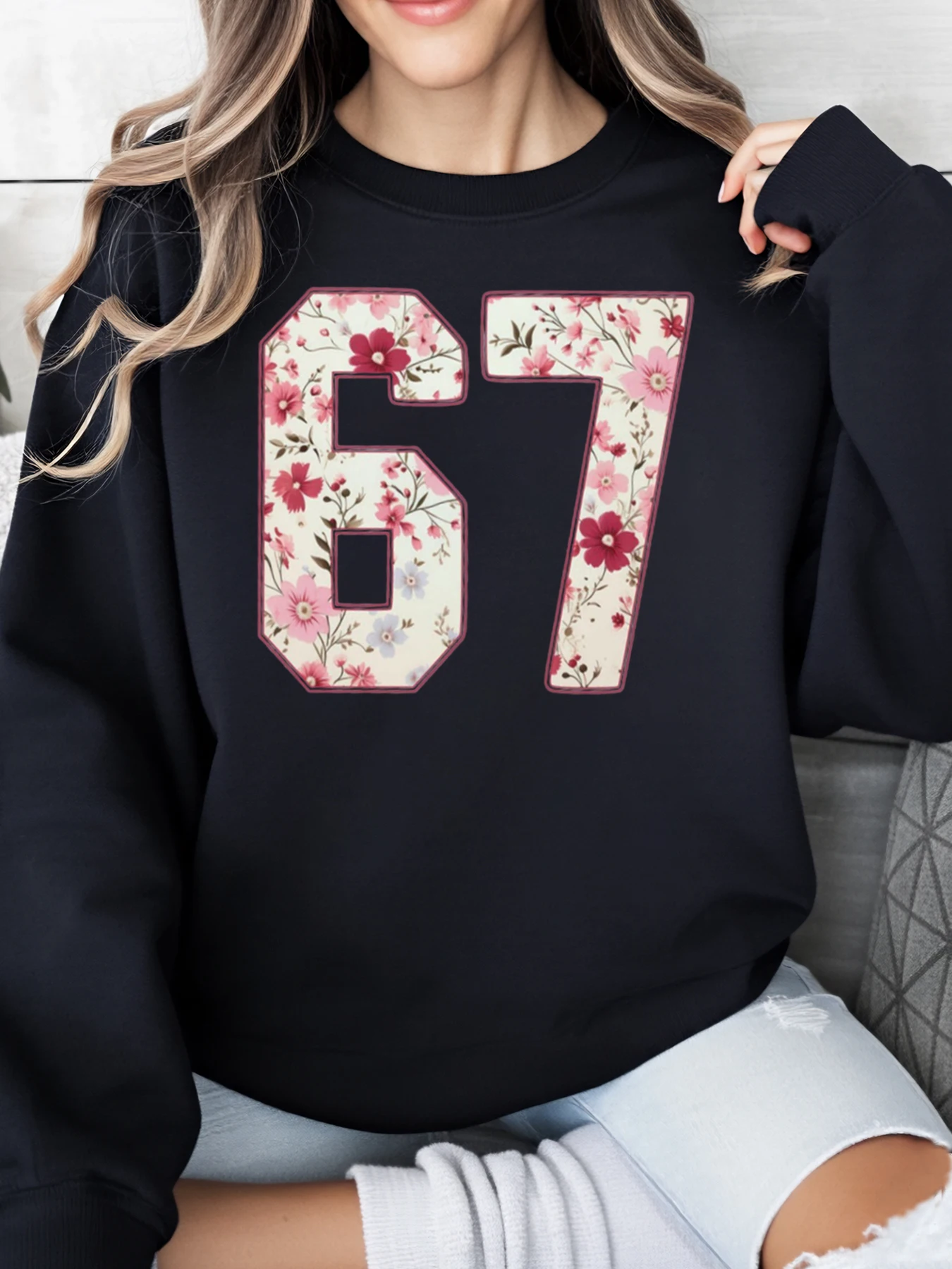 

Толстовка с цветочным принтом и номером 67, повседневная одежда ко Дню матери, женская домашняя расслабляющая черная одежда больших размеров