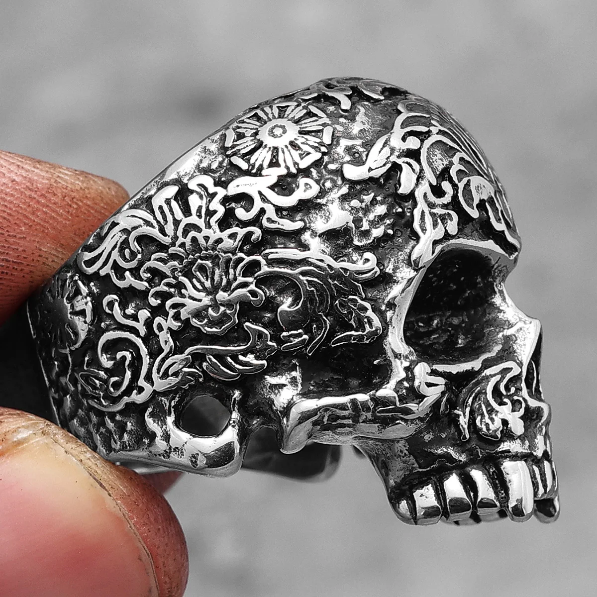 Vintage Carved Skull Stainless Steel Mens Rings Punk Gothic Halloween for Male Boyfriend Biker Jewelry Creativity Gift Wholesale