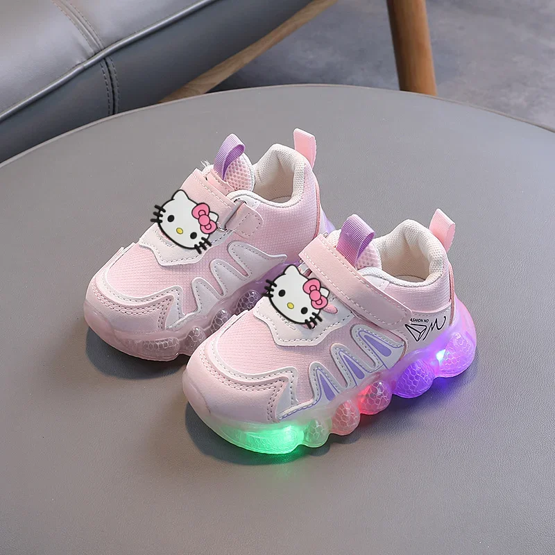 Sanrio 소년 미끄럼 방지 메쉬 캐주얼 신발 소녀 유아 신발 헬로 키티 키즈 통기성 조명 운동화 봄 여름 운동화