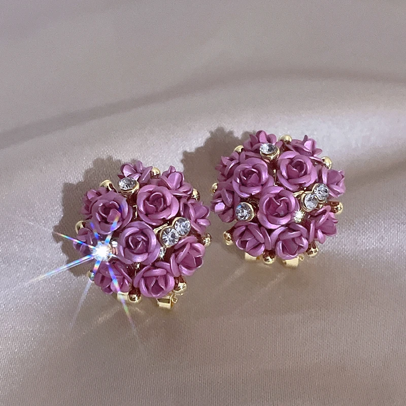 Fashion Charm Red Rose Flower Stud Earrings for Women Shiny Rhinestone Earrings Korean Style Bridal Wedding Party Jewelry Gifts