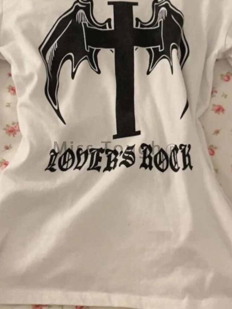 Camisetas estéticas Vintage lisas ajustadas con cuello redondo para mujer, camiseta de manga corta con estampado de encaje gótico Hepburn, Tops de retazos Y2k de calle alta