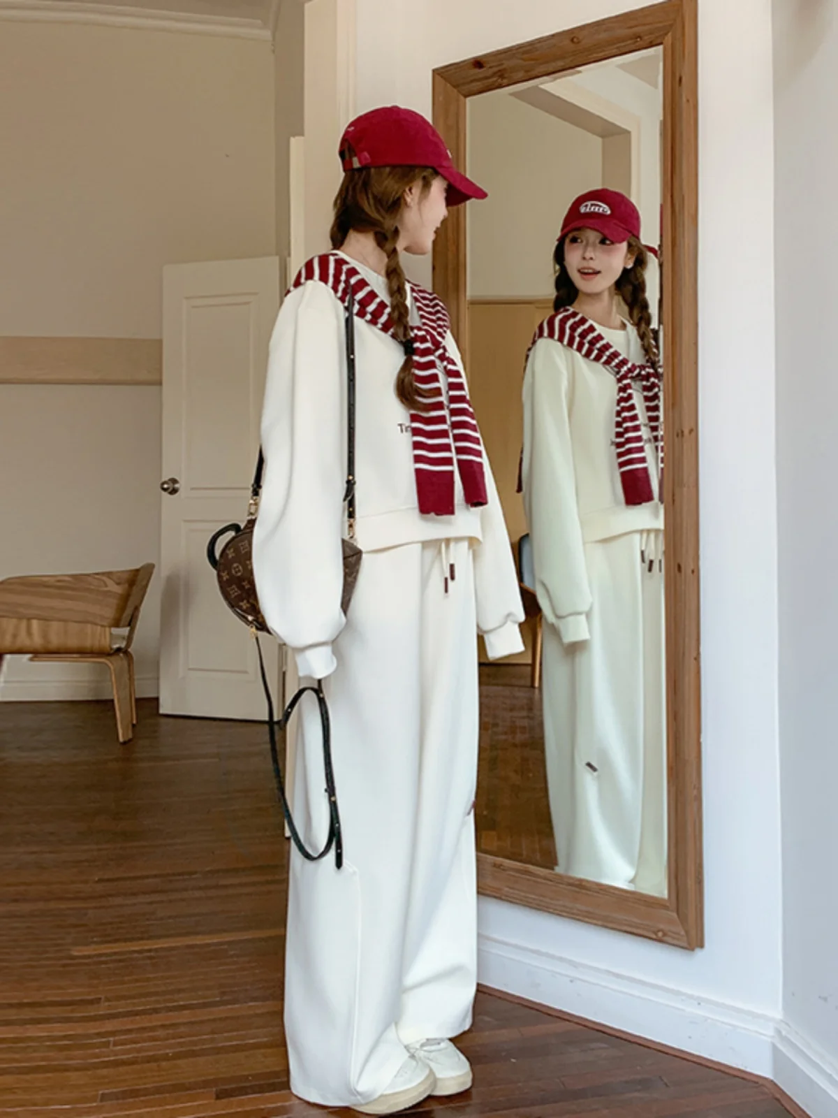

Casual Spor Sle Hoodie Wide Leg Pants Set Women Spring Autumn 2025 New Striped awl Tee Piece Set Long Sve round Ne