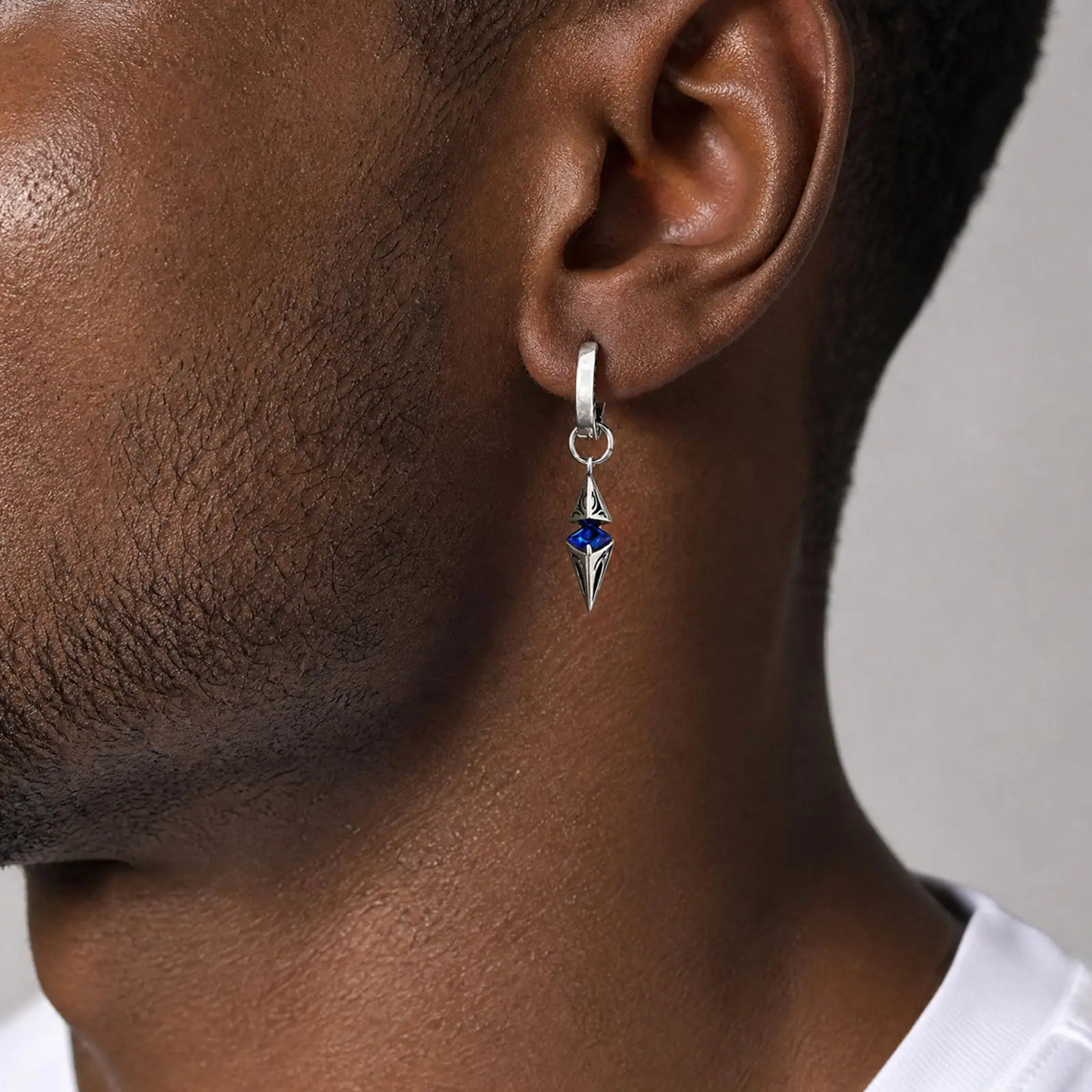 Stilvolle blaue Stein-Hängeohrringe für Herren, Persönliche Zirkon-Geometrische Würfel-Anhänger-Ohrringe, Modischer Party-Punk-Schmuck als Geschenk – Detail 3
