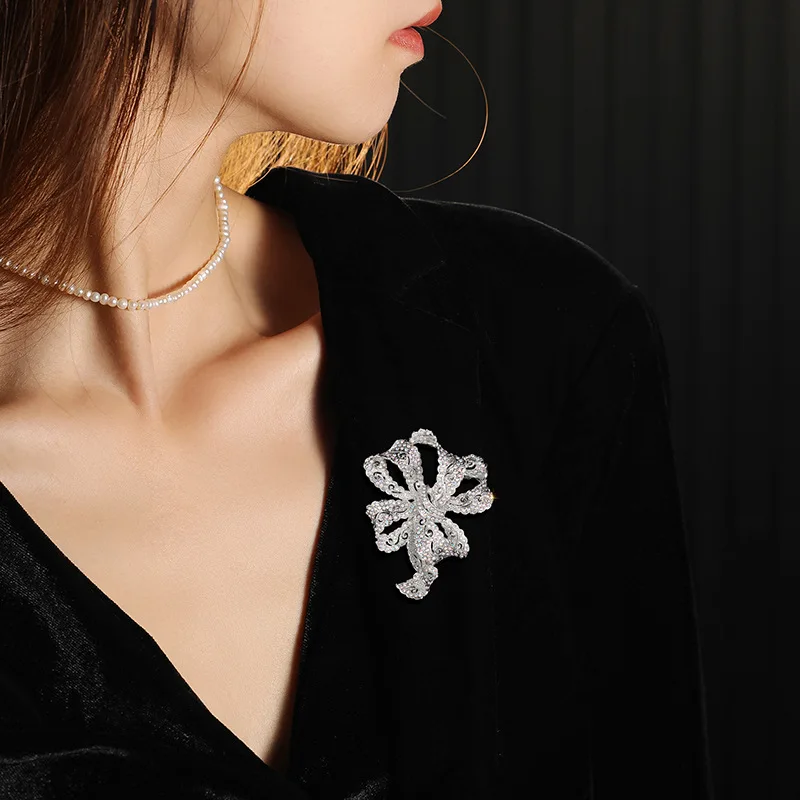 Women's Retro Fashion Baroque Bow Brooch, Suit Jacket Accessories, High-end Pins