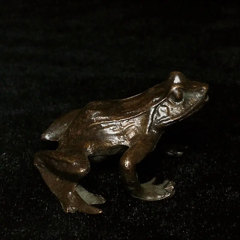 YIZHU CULTUER ART Size 5.4 × 5 cm Chinese Bronze Carving Frog Figurine statue Decoration Gift Collection