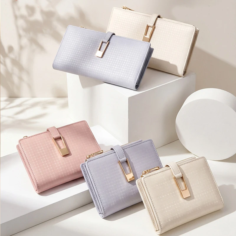 Western Pattern Design PU Leather Two Floded Women Wallet Large Capaity Coin Purse for Ladies