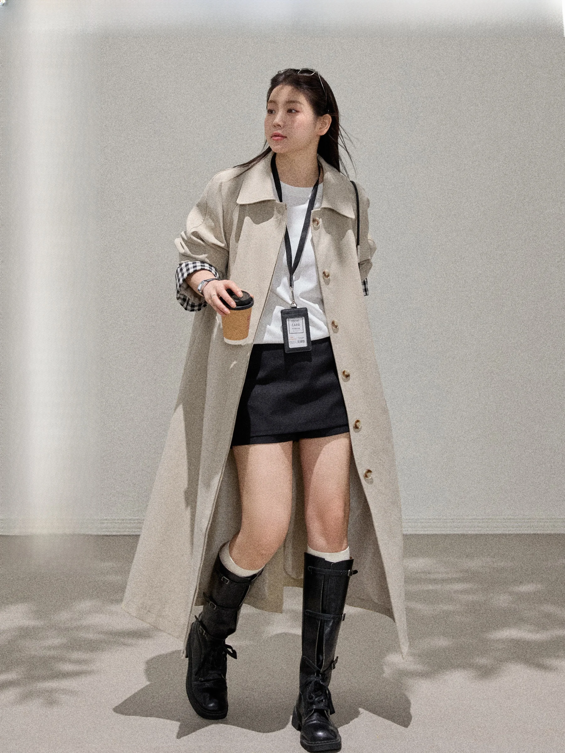 

Длинная свободная ветровка в клетку с элементами пэчворка для женщин больших размеров, удобная корейская верхняя одежда для осеннего сезона, подходит для фигуры типа «груша»