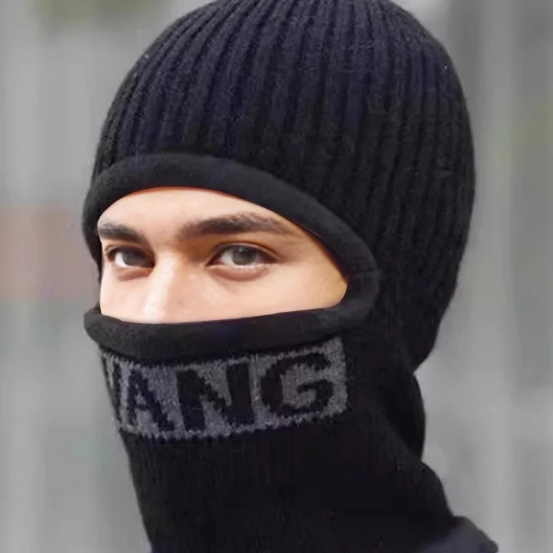 Nieuwe winterwarme fleece gevoerde gebreide muts en nekwarmercombinatie voor herfst en winter, winddichte katoenen fietsmuts, pulloverhoed