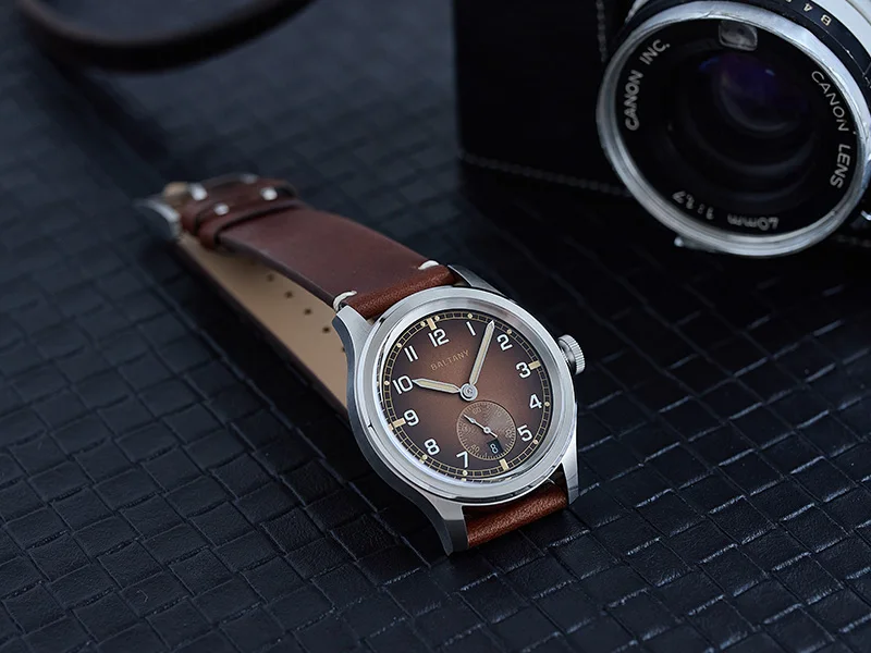 Baltany S2081 Dirty Dozen Felduhr, 39mm Retro ST1731 Mechanische Datumsuhr, Saphirglas, Leuchtend, Wasserdicht, Kleine Sekunde – Detail 8
