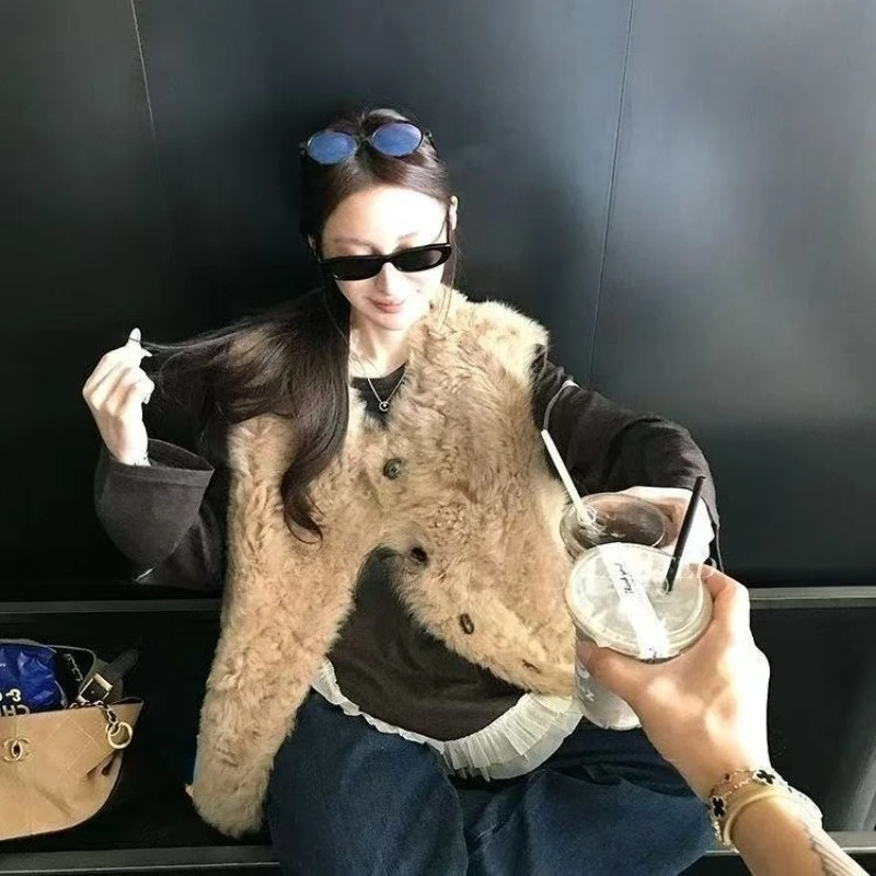 Japan Vintage Plush Vest Jacket Women Fashion Autumn Sleeveless Single Breasted Outerwear Casual Streetwear Loose Warm Coat Tops