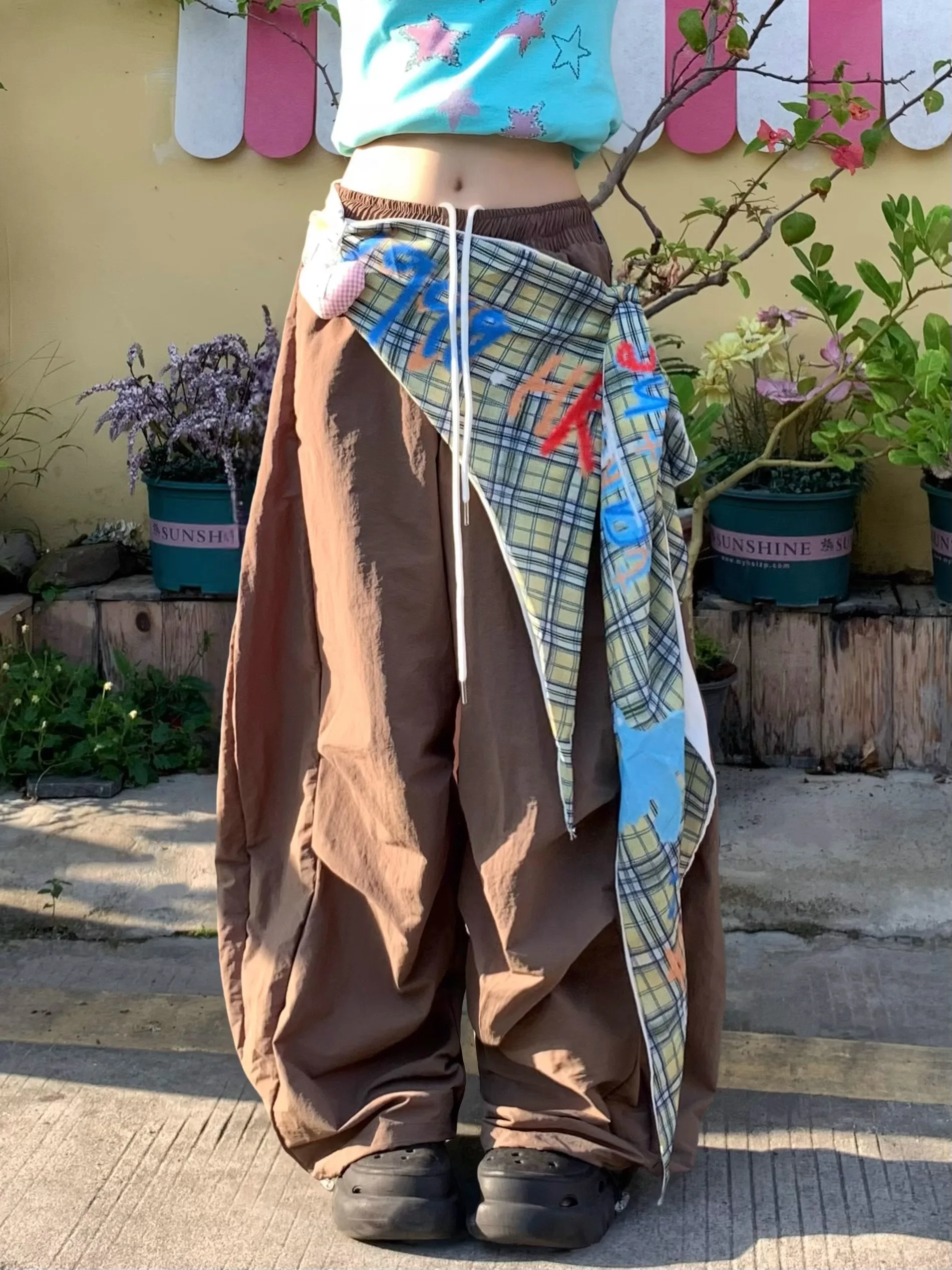 여성 여름 하이 웨이스트 루즈 워크 팬츠 독특한 스플라이싱 디자인의 매운 소녀 스타일 낙하산 바지