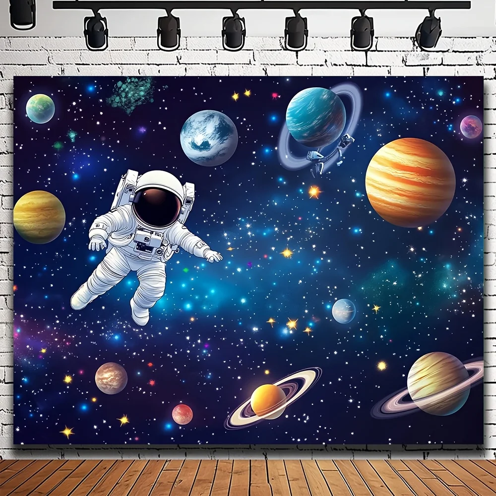 Ein galaxyfarbener, platzsparender Polyester-Hintergrundstoff, entworfen für Weltraum und Raketenastronauten, für eine Geburtstagsfeier