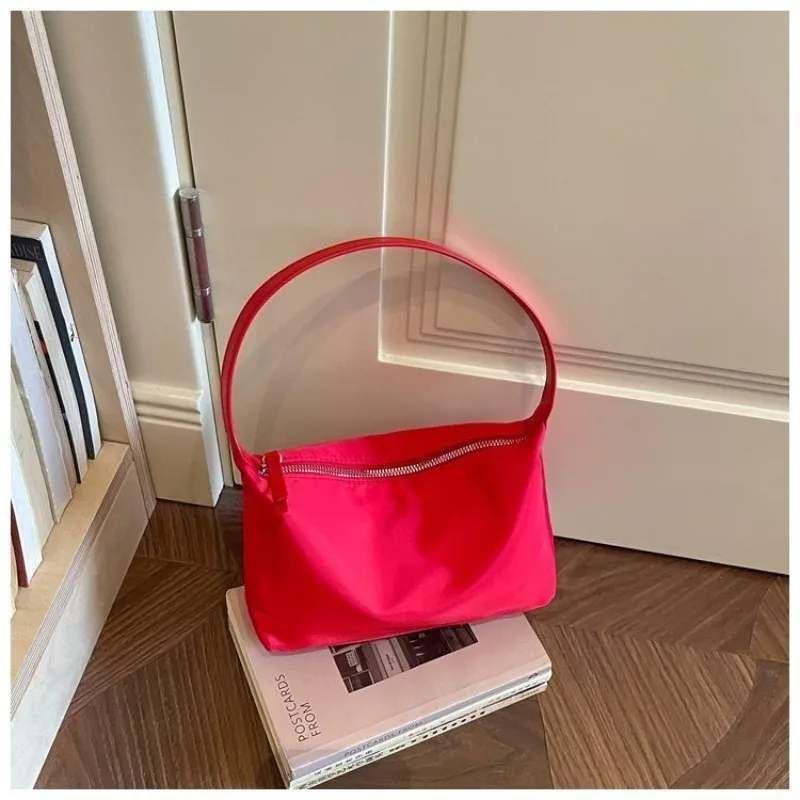 CEEKAY Damen-Umhängetasche, Rot, Nylon, Leichtgewicht, Handtasche mit Reißverschluss, für den täglichen Pendelverkehr, lässig, minimalistisch – Detail 14