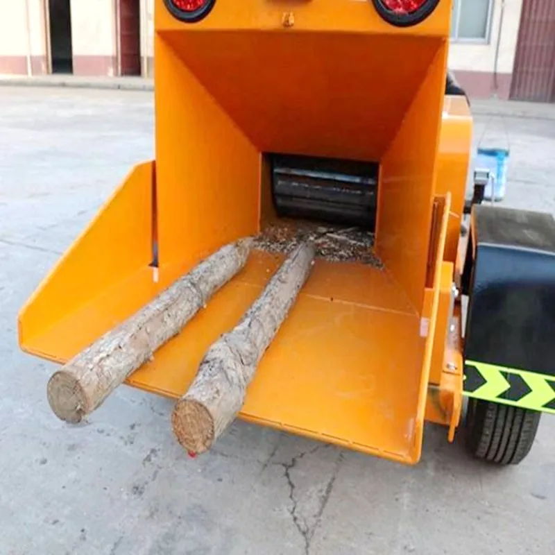 YG Forestry Hydraulic Self Feeding 40Hp Diesel Wood Chipper Tree Branch Leaf Garden Organic Soil Shredder Mobile Crusher Machine