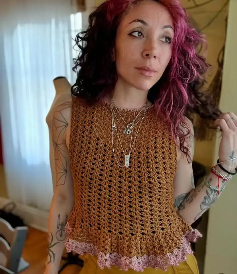 French style petite bourgeoisie hollow knitted camisole vest for women's summer high-end temperament
