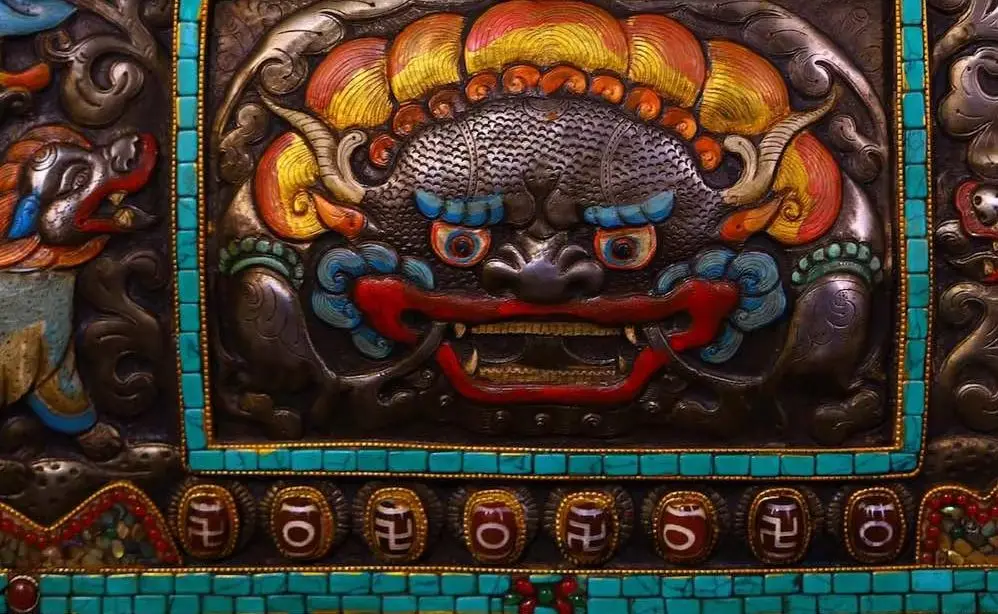 

24"Tibetan Temple Collection Old Tiantie Painted Mosaic Gem gZi Beads Shell GARUDA Guru Rinpoche Buddha Thangka hanging panel