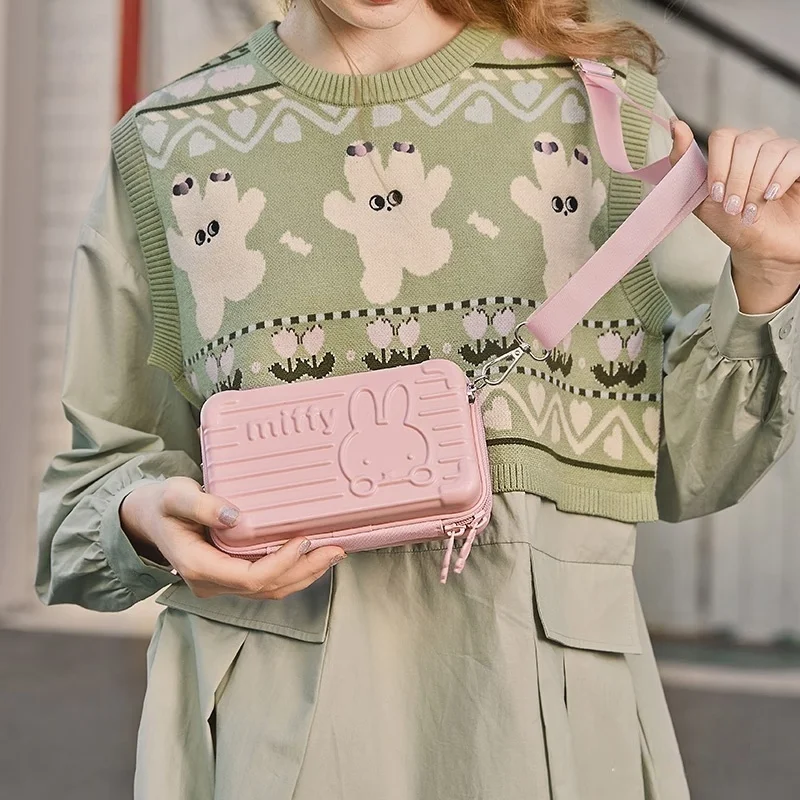 

Сумка-кроссбоди Miffy: Новая модная маленькая сумочка в стиле макарун, разноцветная, коллекционная, подарочная серия, украшения