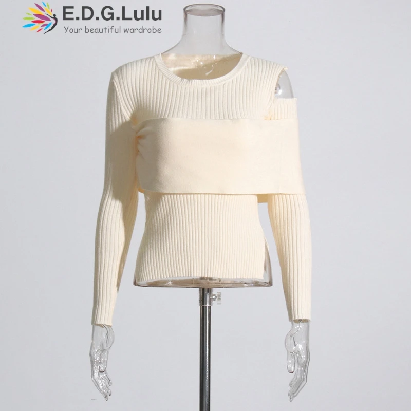 EDGLuLu المرأة س الرقبة واحدة الكتف جوفاء طويلة الأكمام تريكو سليم صالح غير النظامية المرقعة الأبيض بلوفر مغزول 1024