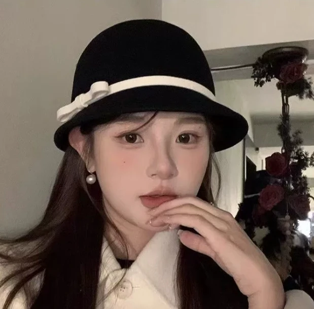 

Winter Warm Bow Bucket Hat for Women - Audrey Hepburn Style Elegant Versatile French Luxury Cloche Hat, Cozy Fleece Lined