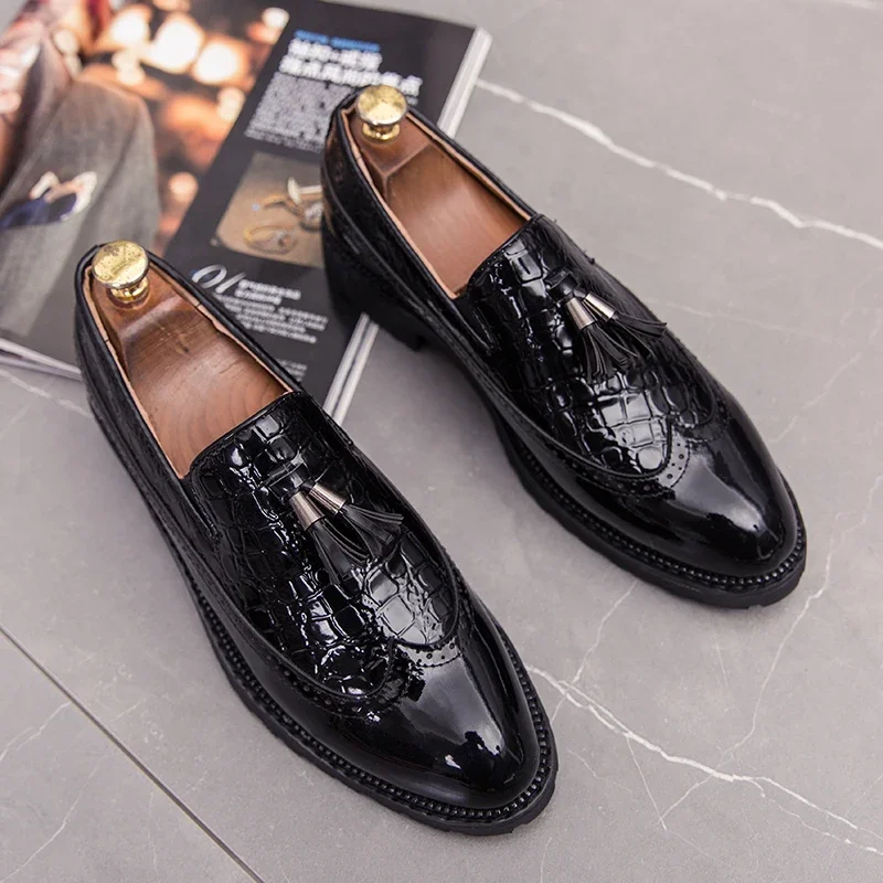 Schuhe für Herren, lässig, atmungsaktiv, Leder-Loafer, Mokassins, bequem, zum Hineinschlüpfen, 2025, dreifarbig, modischer Schuh für Büro