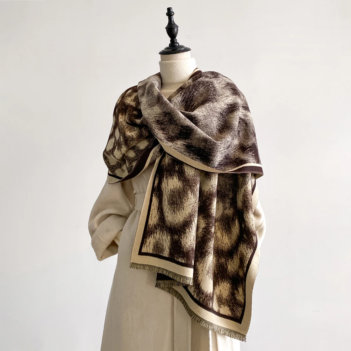 

2025 женский шарф с цветочным принтом, зимняя теплая шаль и бандана, пашмина, женское платок, одеяло