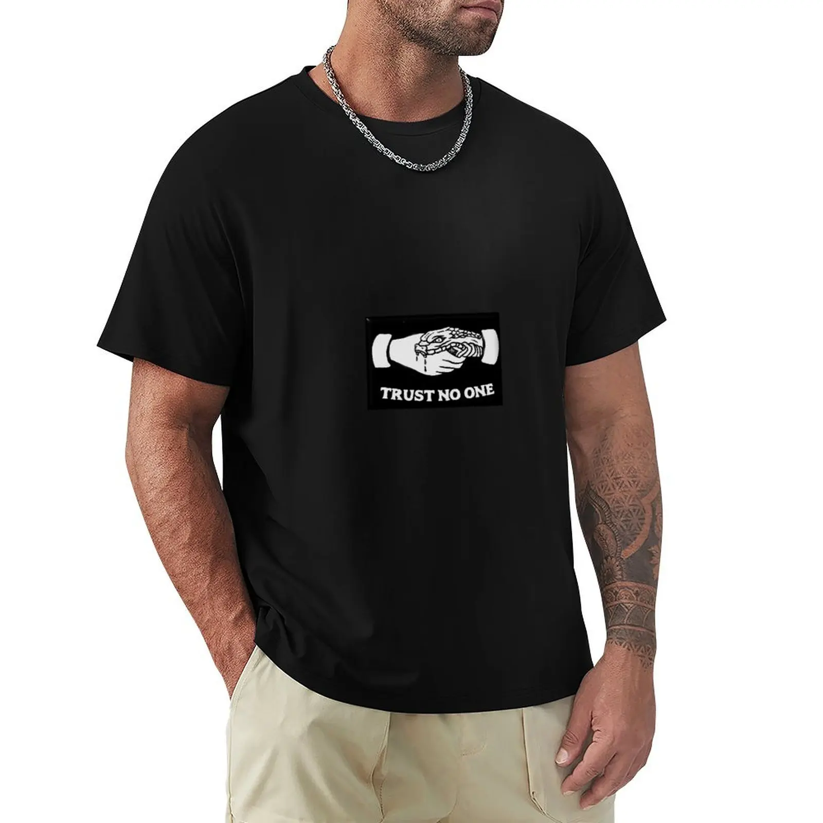 

Trust No One T-Shirt summer top T-shirts oversize vintage graphic tee plus size men clothing
