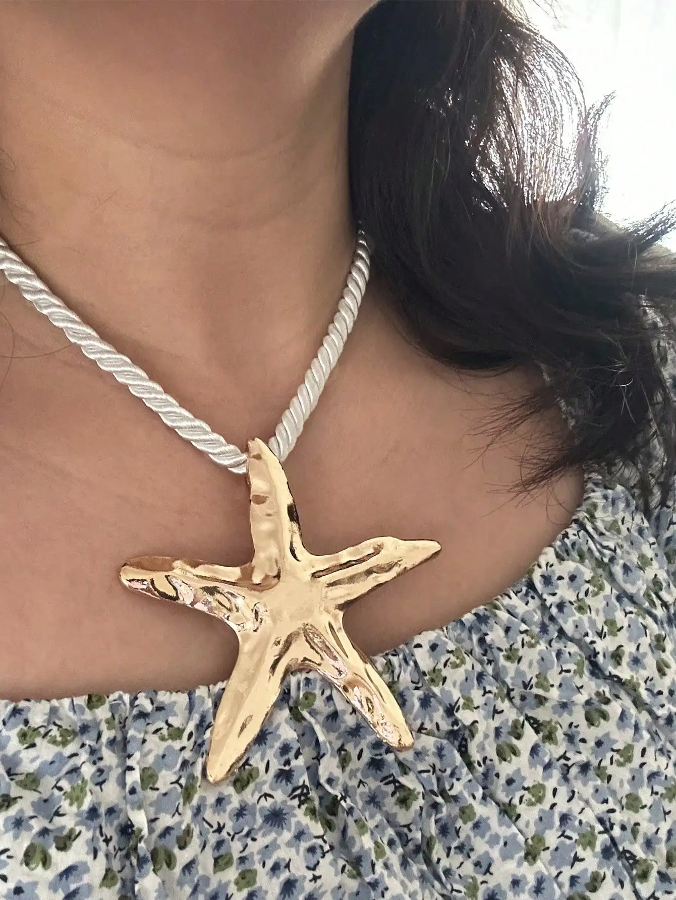 1 Pc Gold Simple Fashion Starfish Shell Heart Pendant Necklace Ocean Style Exaggerated Personality Women Jewelry