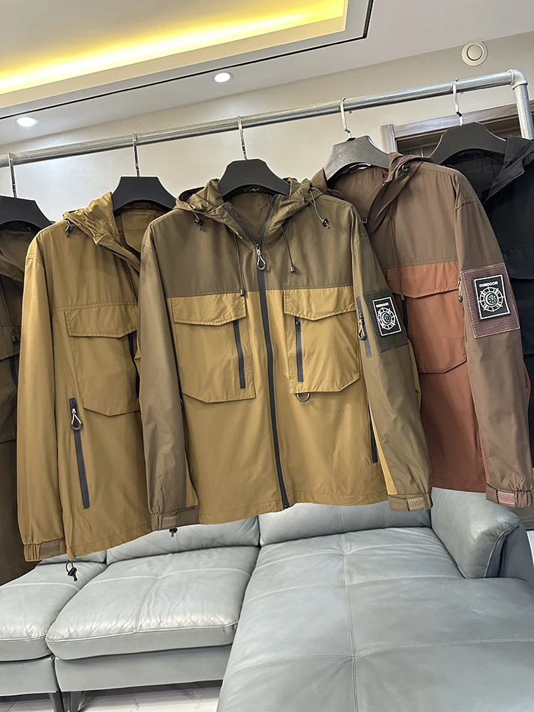 

Водонепроницаемая уличная куртка в американском стиле, ветрозащитная, осенне-зимняя, с капюшоном, многокарманная, свободного кроя, большого размера, дышащая, для походов