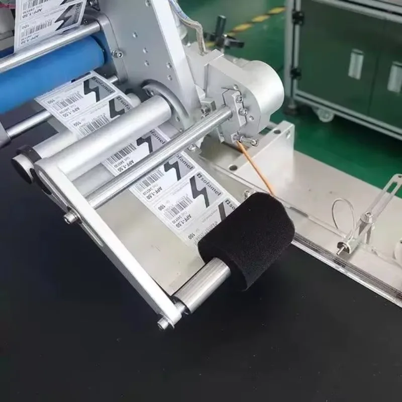 Label Applicator for square Bottle Flat Surface Sticker Labeling Machine Head Semi Automatic Labeling Machine for square Bottles