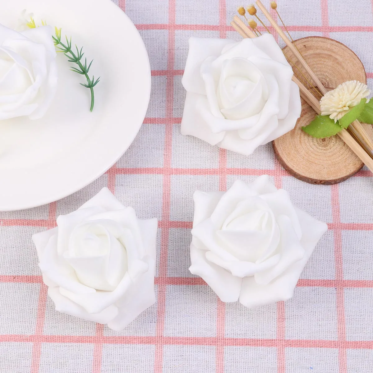 

100 Pcs Fake Flowers Artificial Rose Head Wedding Wildflowers Decor White Bride